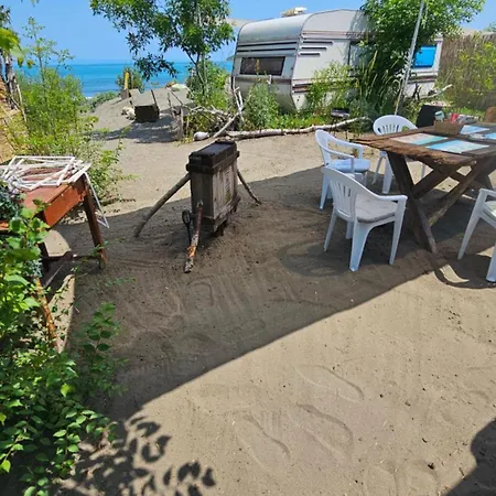 Beachfront Caravans * Черноморец