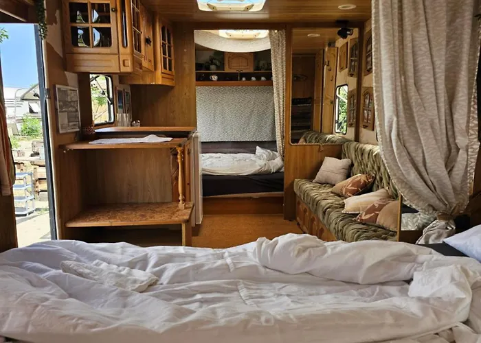 אתר קמפינג Beachfront Caravans צ'רנומורץ