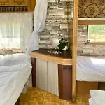 Кемпинг Beachfront Caravans *