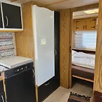 Кемпинг Beachfront Caravans Черноморец