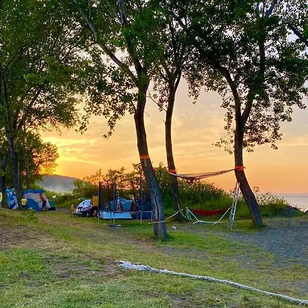 Κάμπινγκ Beachfront Caravans *