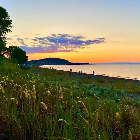 Κάμπινγκ Beachfront Caravans Τσερνομόρετς