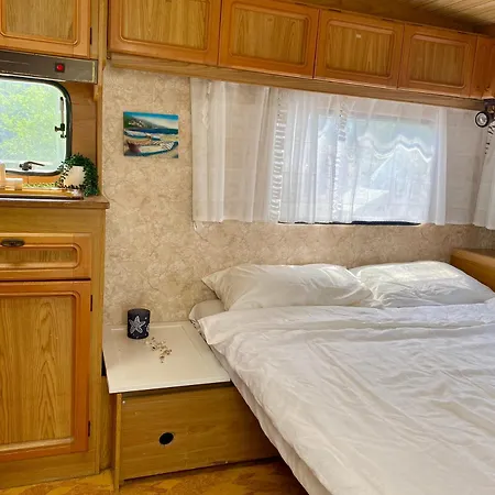 Beachfront Caravans キャンプ場 *
