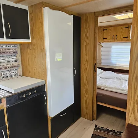 Kemping Beachfront Caravans Csernomorec