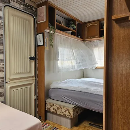 Kemping Beachfront Caravans Csernomorec