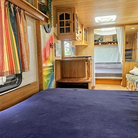 Beachfront Caravans 切尔诺莫雷茨
