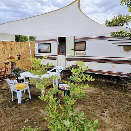 Beachfront Caravans Kemping *