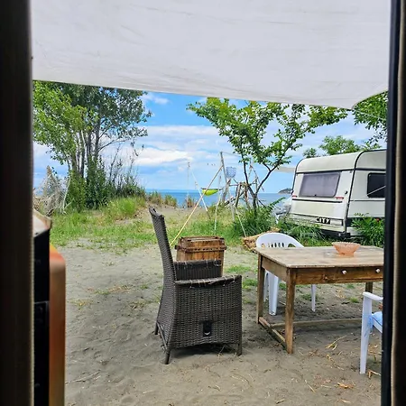 Beachfront Caravans Camping Chernomorets