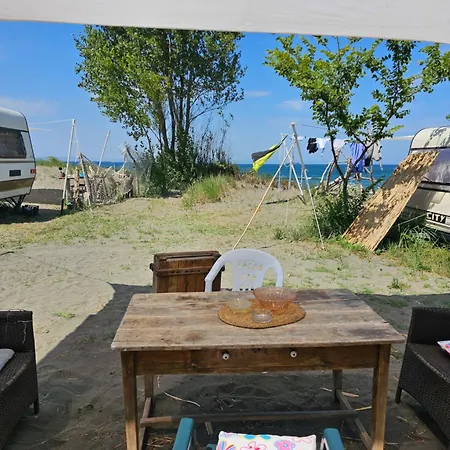 Parque de Campismo Beachfront Caravans