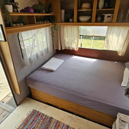 Beachfront Caravans Kemping *