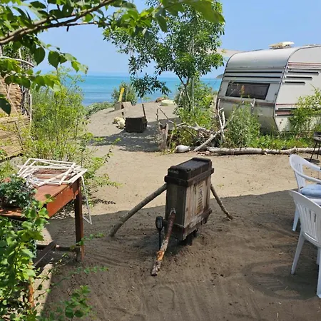 Campeggio Beachfront Caravans Chernomorets