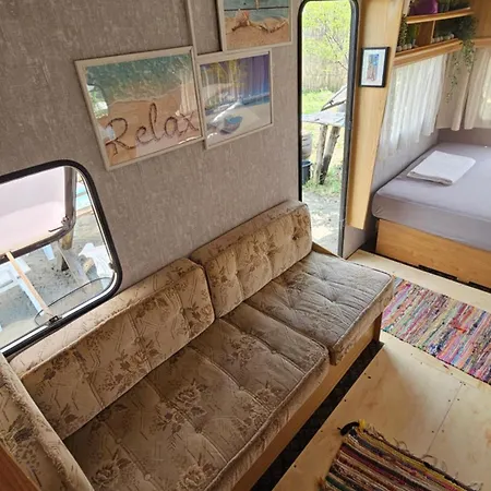 キャンプ場 Beachfront Caravans チェルノモレツ
