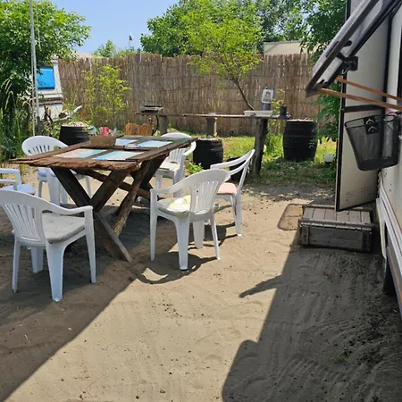 Beachfront Caravans キャンプ場 *