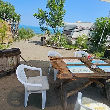 Beachfront Caravans チェルノモレツ