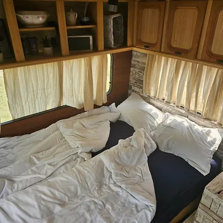 Kemping Beachfront Caravans