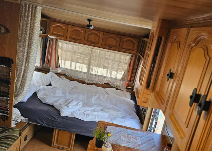 مكان تخييم Beachfront Caravans تشيرنوموريتس