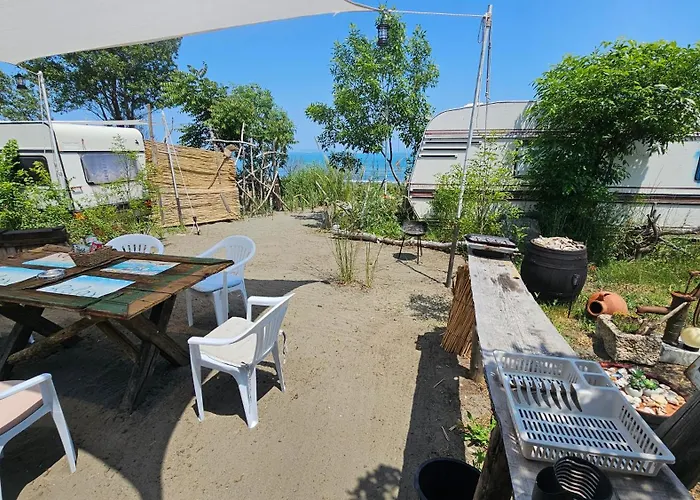 캠프장 Beachfront Caravans *