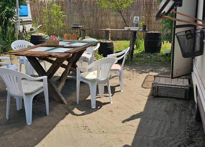 Beachfront Caravans مكان تخييم *